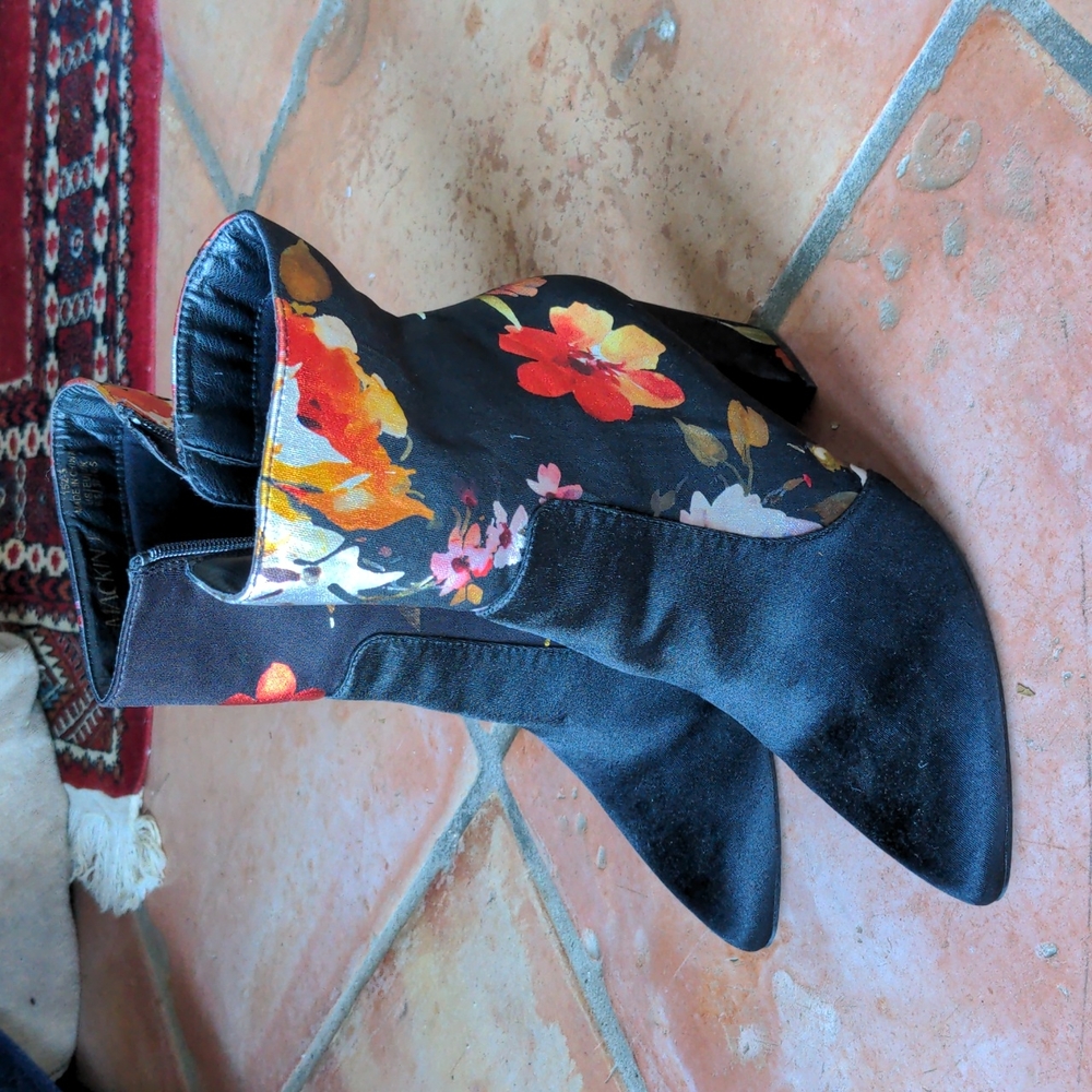 MACKIN J floral heeled Boots SH1